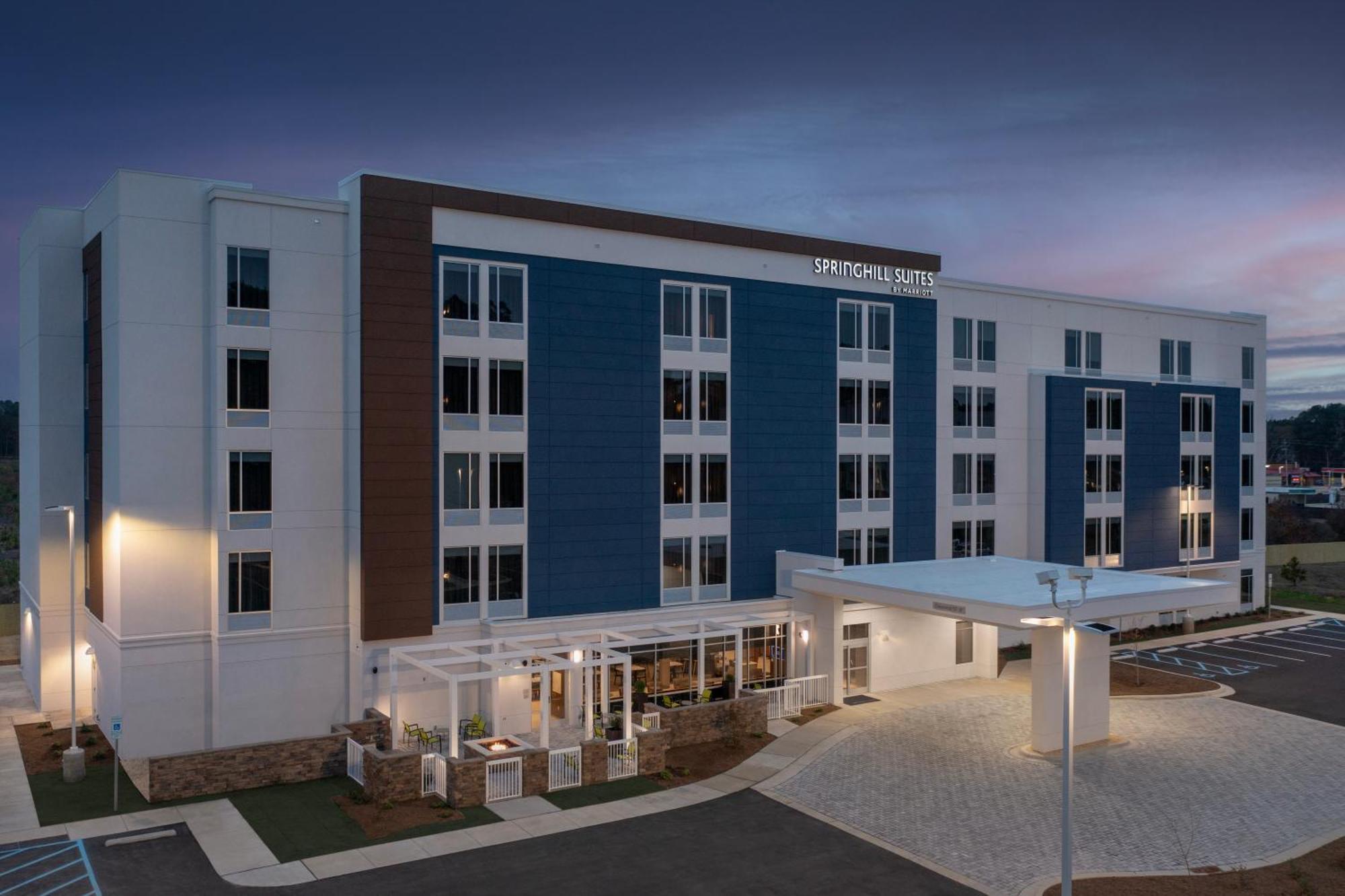 Springhill Suites By Marriott Fayetteville I-95 Exteriör bild